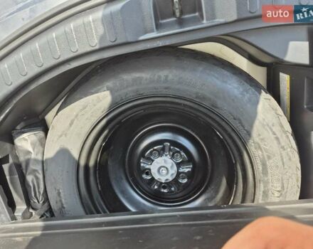 Тойота РАВ 4 2016 в Житомире на Automoto.ua Серый Тойота РАВ 4, объемом двигателя 2.49 л и пробегом 161 тыс. км за 22500 $, фото 17 на Automoto.ua