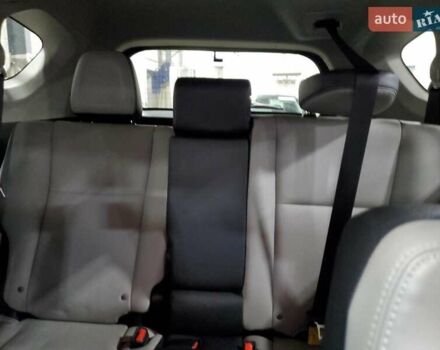 Сірий Тойота РАВ 4, об'ємом двигуна 2.49 л та пробігом 159 тис. км за 4500 $, фото 9 на Automoto.ua