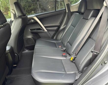 Тойота РАВ 4 2016 в Черкассах на Automoto.ua Серый Тойота РАВ 4, объемом двигателя 2.5 л и пробегом 78 тыс. км за 13000 $, фото 10 на Automoto.ua