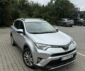 Серый Тойота РАВ 4, объемом двигателя 2.49 л и пробегом 147 тыс. км за 20300 $, фото 1 на Automoto.ua