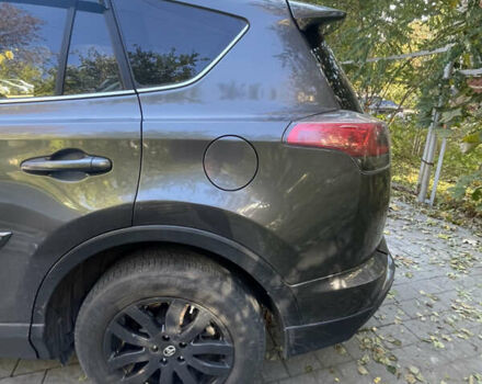 Серый Тойота РАВ 4, объемом двигателя 2.49 л и пробегом 112 тыс. км за 17000 $, фото 8 на Automoto.ua