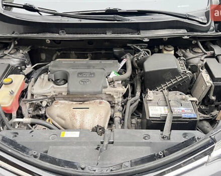 Сірий Тойота РАВ 4, об'ємом двигуна 2.49 л та пробігом 175 тис. км за 18200 $, фото 13 на Automoto.ua