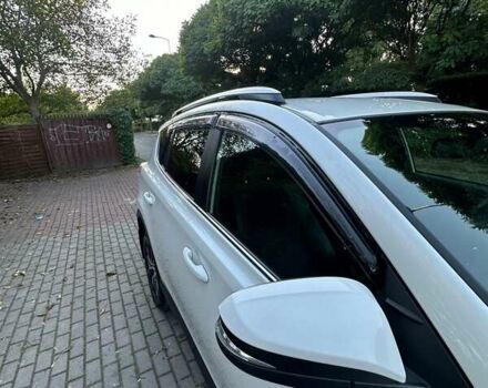 Тойота РАВ 4 2017 в Киеве на Automoto.ua Серый Тойота РАВ 4, объемом двигателя 2.23 л и пробегом 180 тыс. км за 22500 $, фото 3 на Automoto.ua