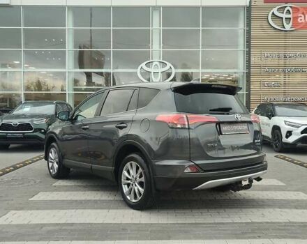 Серый Тойота РАВ 4, объемом двигателя 2.49 л и пробегом 155 тыс. км за 22748 $, фото 1 на Automoto.ua