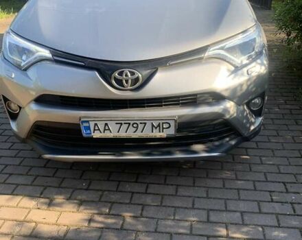 Тойота РАВ 4 2017 у Києві на Automoto.ua Сірий Тойота РАВ 4, об'ємом двигуна 2.23 л та пробігом 125 тис. км за 23000 $, фото 1 на Automoto.ua