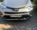 Тойота РАВ 4 2017 у Києві на Automoto.ua Сірий Тойота РАВ 4, об'ємом двигуна 2.23 л та пробігом 125 тис. км за 23000 $, фото 1 на Automoto.ua