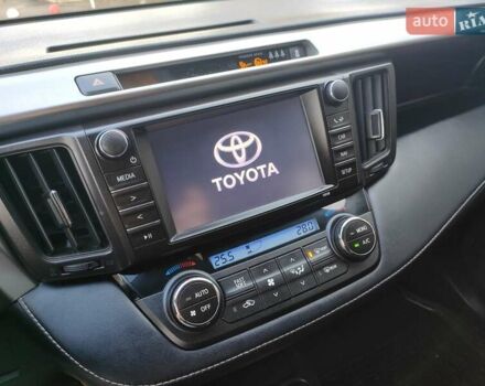 Сірий Тойота РАВ 4, об'ємом двигуна 2.23 л та пробігом 156 тис. км за 19650 $, фото 9 на Automoto.ua