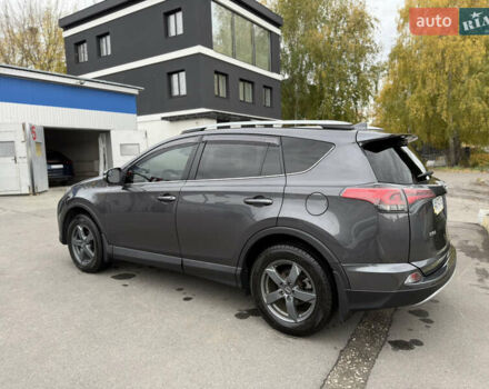Серый Тойота РАВ 4, объемом двигателя 2.49 л и пробегом 96 тыс. км за 20700 $, фото 2 на Automoto.ua