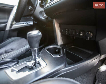 Тойота РАВ 4 2017 в Киеве на Automoto.ua Серый Тойота РАВ 4, объемом двигателя 2.23 л и пробегом 180 тыс. км за 23000 $, фото 16 на Automoto.ua