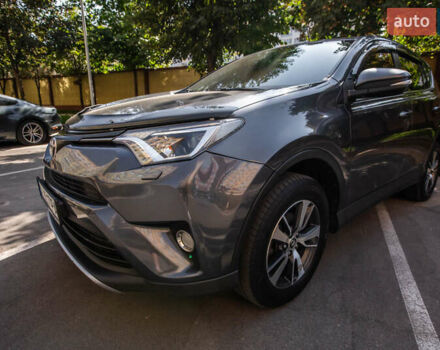 Тойота РАВ 4 2017 в Киеве на Automoto.ua Серый Тойота РАВ 4, объемом двигателя 2.23 л и пробегом 180 тыс. км за 23000 $, фото 20 на Automoto.ua