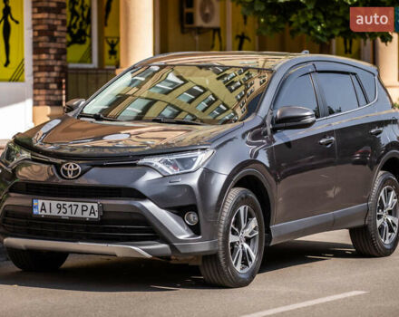 Сірий Тойота РАВ 4, об'ємом двигуна 2.23 л та пробігом 180 тис. км за 22490 $, фото 23 на Automoto.ua