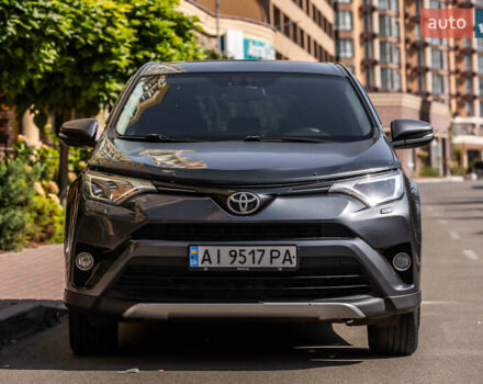 Тойота РАВ 4 2017 в Киеве на Automoto.ua Серый Тойота РАВ 4, объемом двигателя 2.23 л и пробегом 180 тыс. км за 23000 $, фото 25 на Automoto.ua