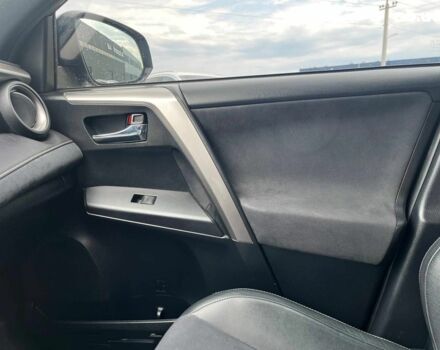 Тойота РАВ 4 2017 в Львове на Automoto.ua Серый Тойота РАВ 4, объемом двигателя 2.5 л и пробегом 143 тыс. км за 23990 $, фото 34 на Automoto.ua