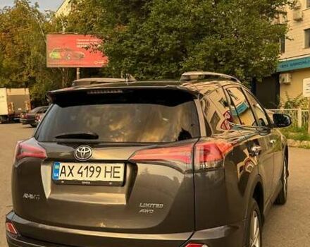 Сірий Тойота РАВ 4, об'ємом двигуна 2.49 л та пробігом 115 тис. км за 25500 $, фото 3 на Automoto.ua