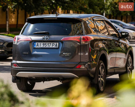 Сірий Тойота РАВ 4, об'ємом двигуна 2.23 л та пробігом 180 тис. км за 22490 $, фото 26 на Automoto.ua