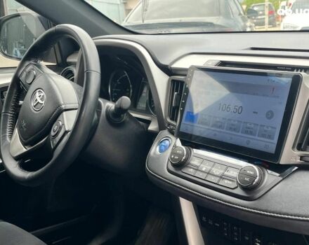 Тойота РАВ 4 2017 в Львове на Automoto.ua Серый Тойота РАВ 4, объемом двигателя 2.5 л и пробегом 143 тыс. км за 23990 $, фото 14 на Automoto.ua