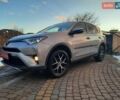 Серый Тойота РАВ 4, объемом двигателя 2 л и пробегом 212 тыс. км за 19999 $, фото 1 на Automoto.ua