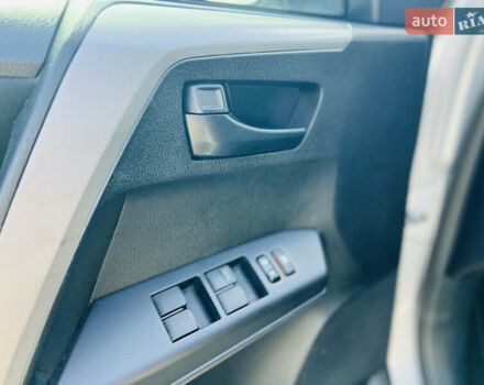 Сірий Тойота РАВ 4, об'ємом двигуна 2.49 л та пробігом 149 тис. км за 16300 $, фото 23 на Automoto.ua