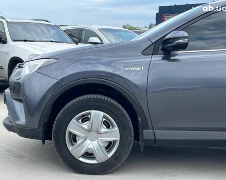 Тойота РАВ 4 2017 в Львове на Automoto.ua Серый Тойота РАВ 4, объемом двигателя 2.5 л и пробегом 143 тыс. км за 23990 $, фото 40 на Automoto.ua