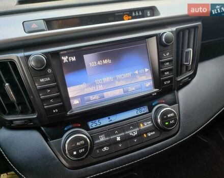 Сірий Тойота РАВ 4, об'ємом двигуна 2.23 л та пробігом 156 тис. км за 19650 $, фото 12 на Automoto.ua