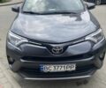 Сірий Тойота РАВ 4, об'ємом двигуна 2.2 л та пробігом 180 тис. км за 22200 $, фото 2 на Automoto.ua