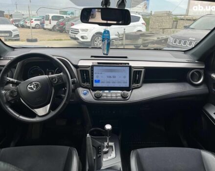 Тойота РАВ 4 2017 в Львове на Automoto.ua Серый Тойота РАВ 4, объемом двигателя 2.5 л и пробегом 143 тыс. км за 23990 $, фото 9 на Automoto.ua