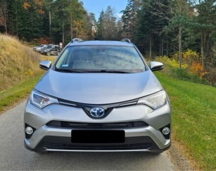 Серый Тойота РАВ 4, объемом двигателя 2.5 л и пробегом 70 тыс. км за 14700 $, фото 2 на Automoto.ua