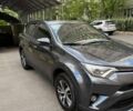 Тойота РАВ 4 2017 у Києві на Automoto.ua Сірий Тойота РАВ 4, об'ємом двигуна 1.99 л та пробігом 223 тис. км за 19500 $, фото 1 на Automoto.ua