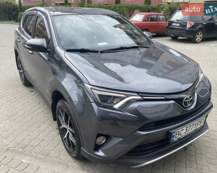 Серый Тойота РАВ 4, объемом двигателя 2.23 л и пробегом 292 тыс. км за 22000 $, фото 3 на Automoto.ua