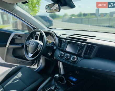 Сірий Тойота РАВ 4, об'ємом двигуна 2.49 л та пробігом 149 тис. км за 16300 $, фото 33 на Automoto.ua