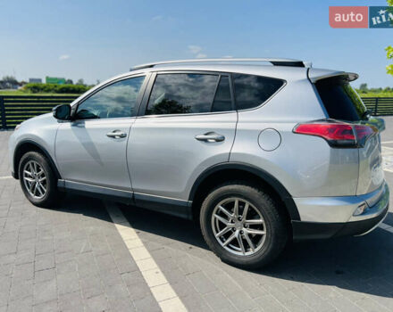 Сірий Тойота РАВ 4, об'ємом двигуна 2.49 л та пробігом 149 тис. км за 16300 $, фото 8 на Automoto.ua