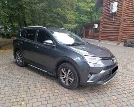 Сірий Тойота РАВ 4, об'ємом двигуна 2 л та пробігом 175 тис. км за 22500 $, фото 2 на Automoto.ua