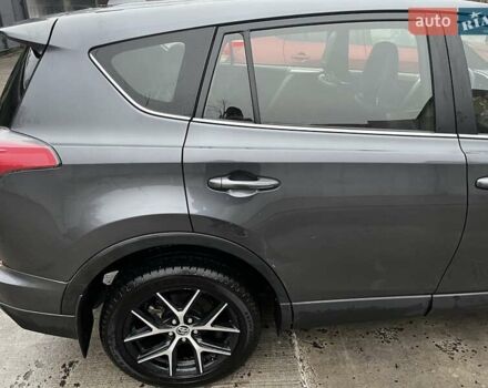 Серый Тойота РАВ 4, объемом двигателя 2.49 л и пробегом 77 тыс. км за 26000 $, фото 12 на Automoto.ua