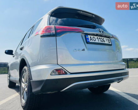 Сірий Тойота РАВ 4, об'ємом двигуна 2.49 л та пробігом 149 тис. км за 16300 $, фото 18 на Automoto.ua