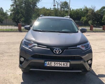 Тойота РАВ 4 2017 в Никополе на Automoto.ua Серый Тойота РАВ 4, объемом двигателя 2.49 л и пробегом 85 тыс. км за 19500 $, фото 3 на Automoto.ua