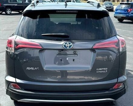 Тойота РАВ 4 2017 у Чернігові на Automoto.ua Сірий Тойота РАВ 4, об'ємом двигуна 2.5 л та пробігом 53 тис. км за 16400 $, фото 4 на Automoto.ua