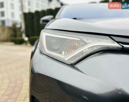 Сірий Тойота РАВ 4, об'ємом двигуна 2.49 л та пробігом 180 тис. км за 16200 $, фото 16 на Automoto.ua