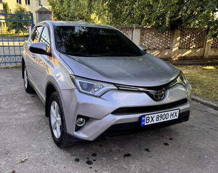 Тойота РАВ 4 2017 у Хмельницькому на Automoto.ua Сірий Тойота РАВ 4, об'ємом двигуна 2.49 л та пробігом 147 тис. км за 16800 $, фото 7 на Automoto.ua