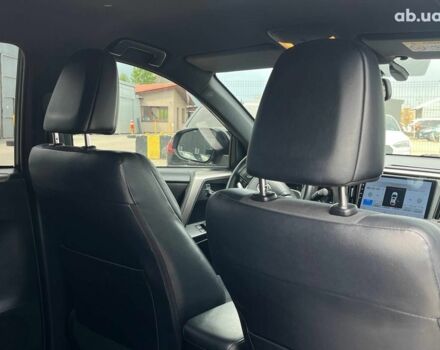 Тойота РАВ 4 2017 в Львове на Automoto.ua Серый Тойота РАВ 4, объемом двигателя 2.5 л и пробегом 143 тыс. км за 23990 $, фото 16 на Automoto.ua