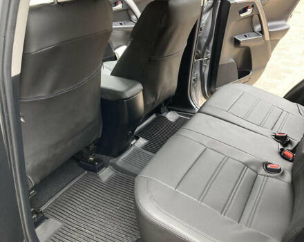 Серый Тойота РАВ 4, объемом двигателя 2.49 л и пробегом 60 тыс. км за 21500 $, фото 4 на Automoto.ua