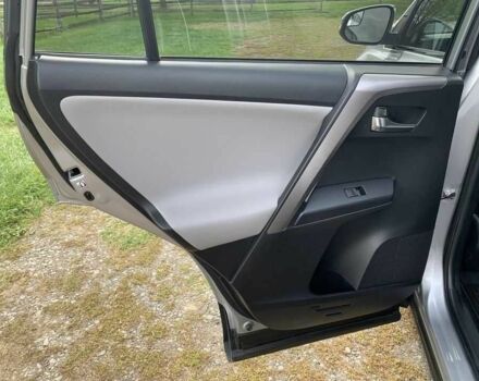 Тойота РАВ 4 2017 в Львове на Automoto.ua Серый Тойота РАВ 4, объемом двигателя 2.5 л и пробегом 60 тыс. км за 6900 $, фото 11 на Automoto.ua