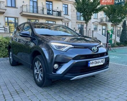 Тойота РАВ 4 2017 в Одессе на Automoto.ua Серый Тойота РАВ 4, объемом двигателя 2.49 л и пробегом 176 тыс. км за 21800 $, фото 4 на Automoto.ua