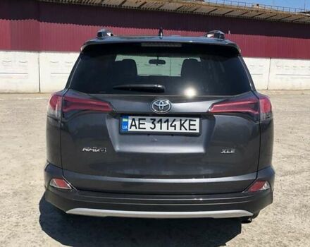 Тойота РАВ 4 2017 в Никополе на Automoto.ua Серый Тойота РАВ 4, объемом двигателя 2.49 л и пробегом 85 тыс. км за 19500 $, фото 1 на Automoto.ua
