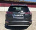 Тойота РАВ 4 2017 в Никополе на Automoto.ua Серый Тойота РАВ 4, объемом двигателя 2.49 л и пробегом 85 тыс. км за 19500 $, фото 1 на Automoto.ua