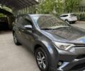 Серый Тойота РАВ 4, объемом двигателя 2 л и пробегом 223 тыс. км за 19500 $, фото 1 на Automoto.ua