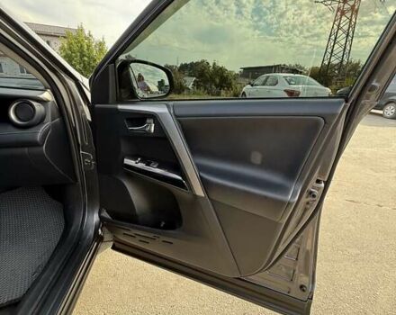 Тойота РАВ 4 2017 в Харькове на Automoto.ua Серый Тойота РАВ 4, объемом двигателя 2.49 л и пробегом 118 тыс. км за 22000 $, фото 15 на Automoto.ua