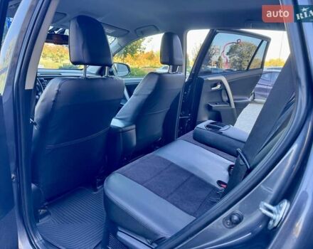 Тойота РАВ 4 2017 в Одессе на Automoto.ua Серый Тойота РАВ 4, объемом двигателя 2.49 л и пробегом 176 тыс. км за 21800 $, фото 24 на Automoto.ua