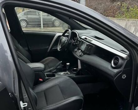 Серый Тойота РАВ 4, объемом двигателя 2.49 л и пробегом 77 тыс. км за 26000 $, фото 8 на Automoto.ua