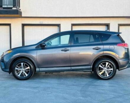 Серый Тойота РАВ 4, объемом двигателя 2.5 л и пробегом 89 тыс. км за 11000 $, фото 2 на Automoto.ua