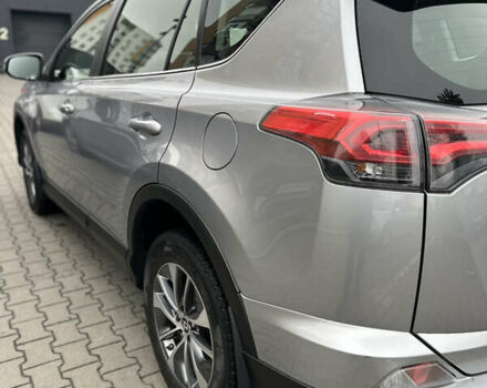 Серый Тойота РАВ 4, объемом двигателя 2.49 л и пробегом 127 тыс. км за 24950 $, фото 8 на Automoto.ua